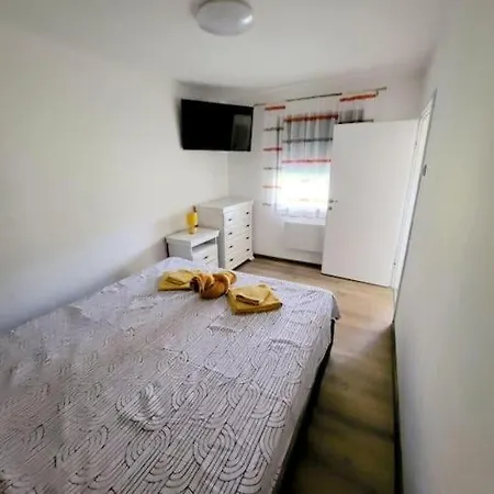 Villa Dvor Apartman *