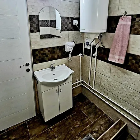 Dvor Apartman * Donja Toponica
