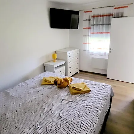 Dvor Apartman *