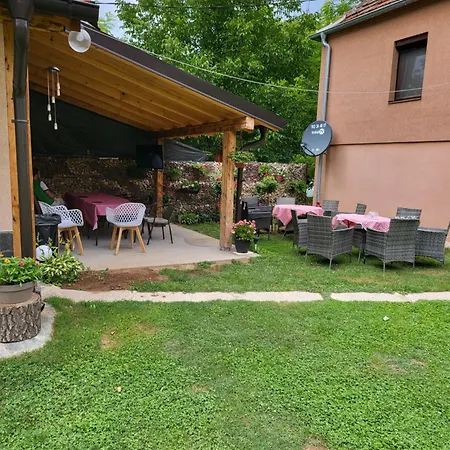 Villa Dvor Apartman