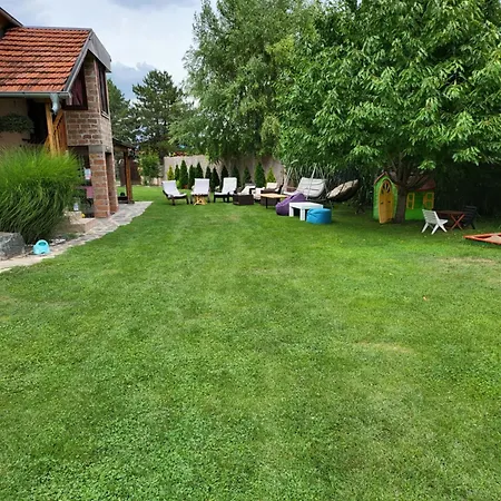 Villa Dvor Apartman